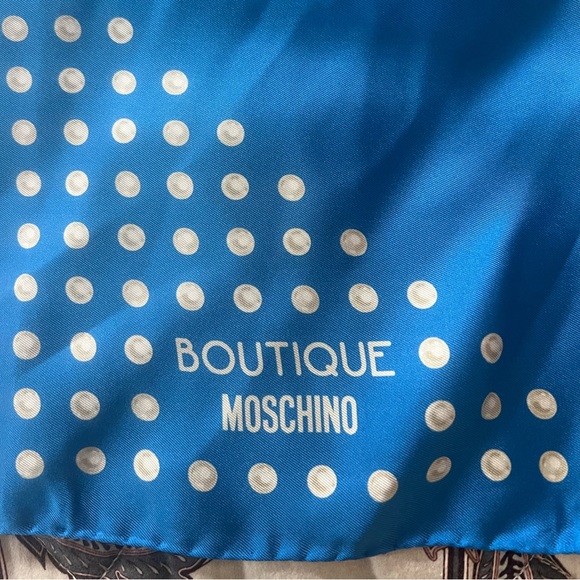 NWOT Boutique Moschino BLUE pearl Silk Scarf from Moschino - Picture 3 of 6